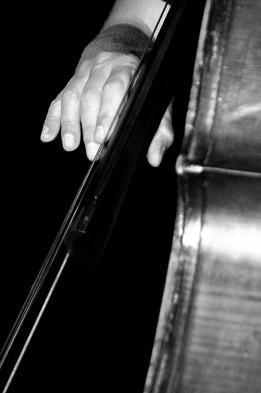 Valentin Oszkiel  "Bass"